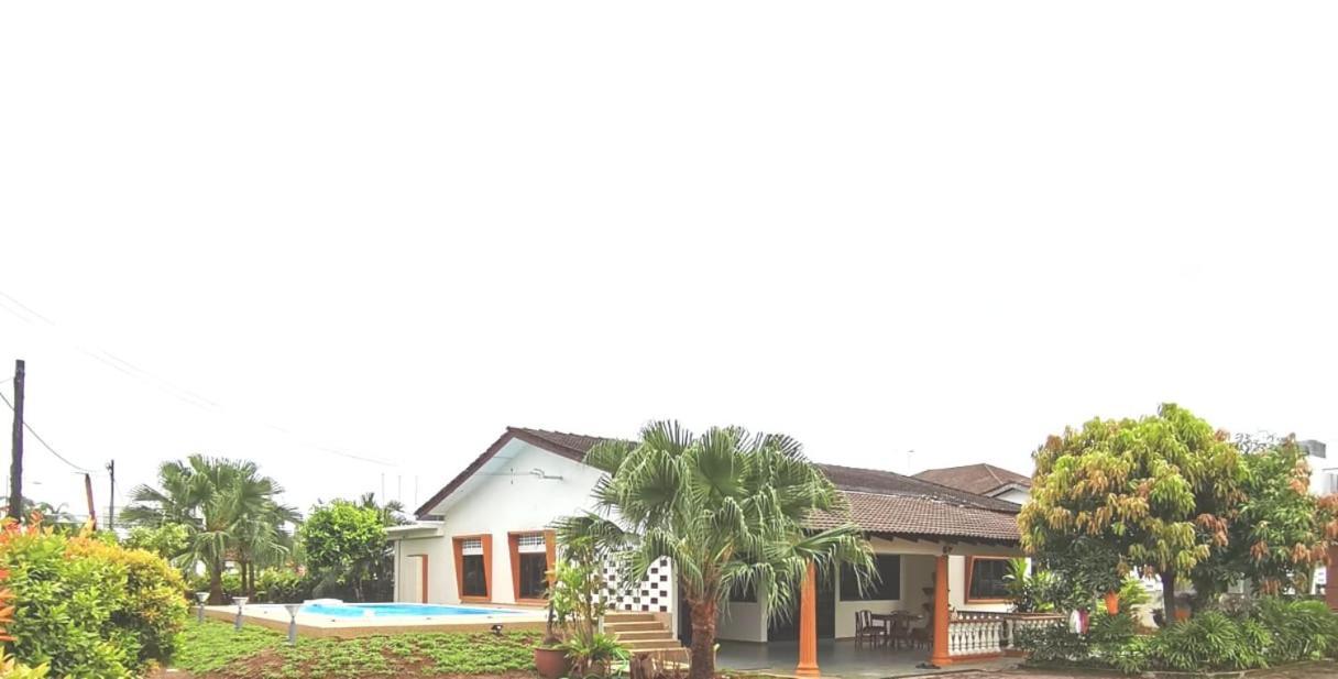 Ts Guest House Kuantan Buitenkant foto